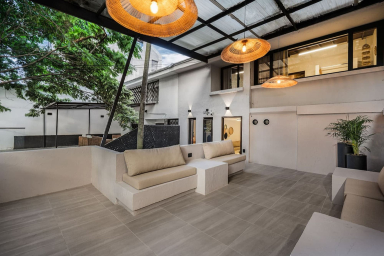 Room 5, Luxurious 5BR House in Provenza Perfect for Groups, Medellín