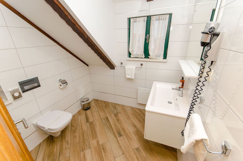 Bathroom 4, Villa Desideria, Split
