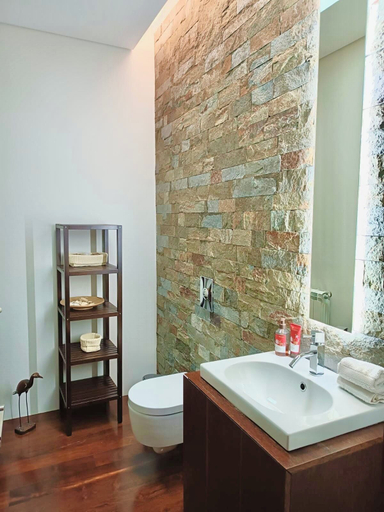 Bathroom 2, Villa Branco - Private Pool & Garden, Barcelos
