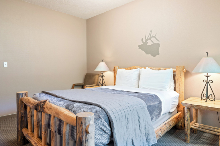 Others 5, SouthFork Lodge, Boise