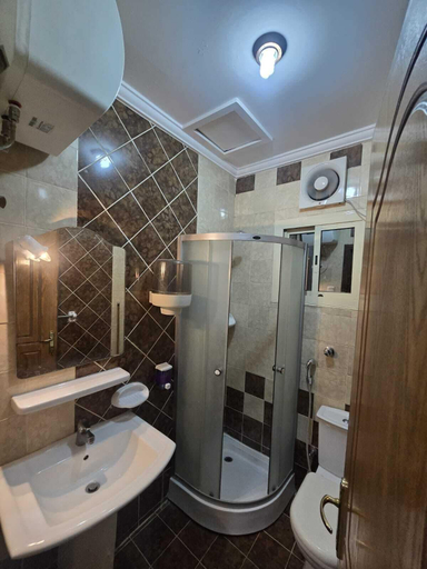 Bathroom 4, nazal alroh alhora -Hajj Street, Makkah