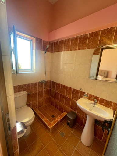 Bathroom 5, Bleta Residence, Sarandës