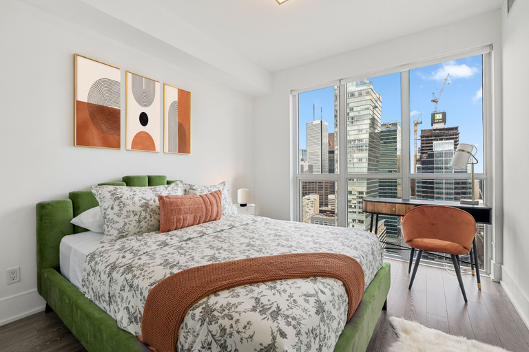 Room 5, Sutton Stays, Toronto