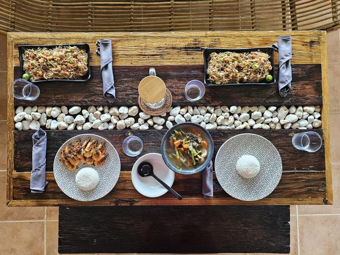 Food & Drinks 2, DK2 Resort - Remote Beach Hideaway - Fast WiFi - Private Tours by Arrangement - Plan Ahead, Taytay