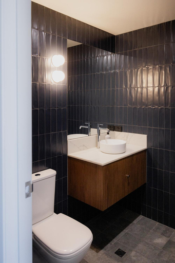 Bathroom 2, Shipwrights Arms Hotel, Hobart