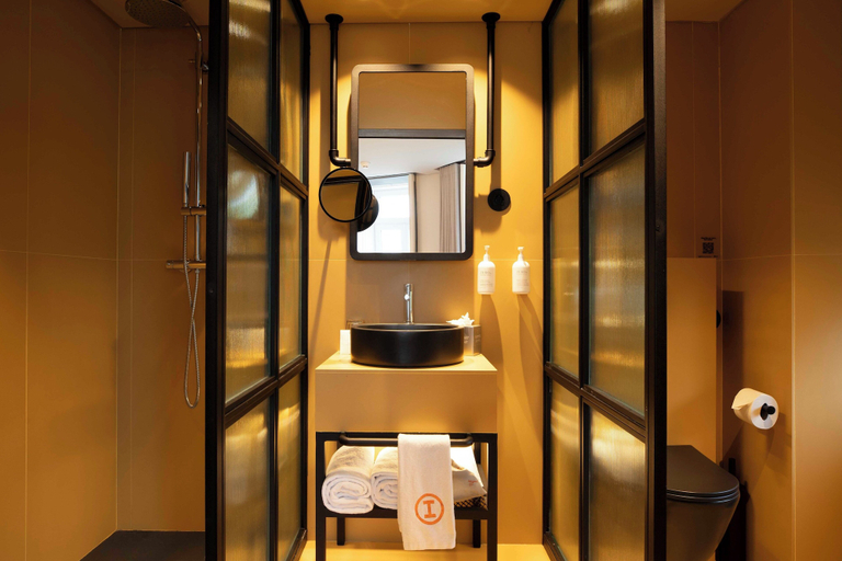 Bathroom 4, Inspira Santos Boutique Hotel, Lisbon