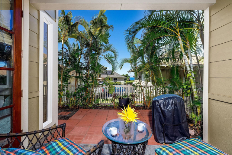 Outdoor dining 5, Alii Cove U2 Beautiful Ground Floor Unit With AC!, Hawaii