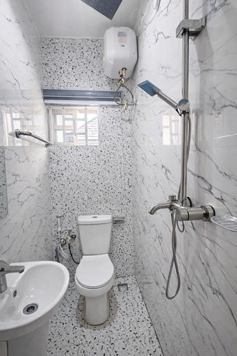 Bathroom 2, The Whale Inn, Kaduna South