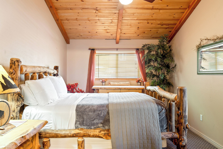 Others 1, SouthFork Lodge, Boise