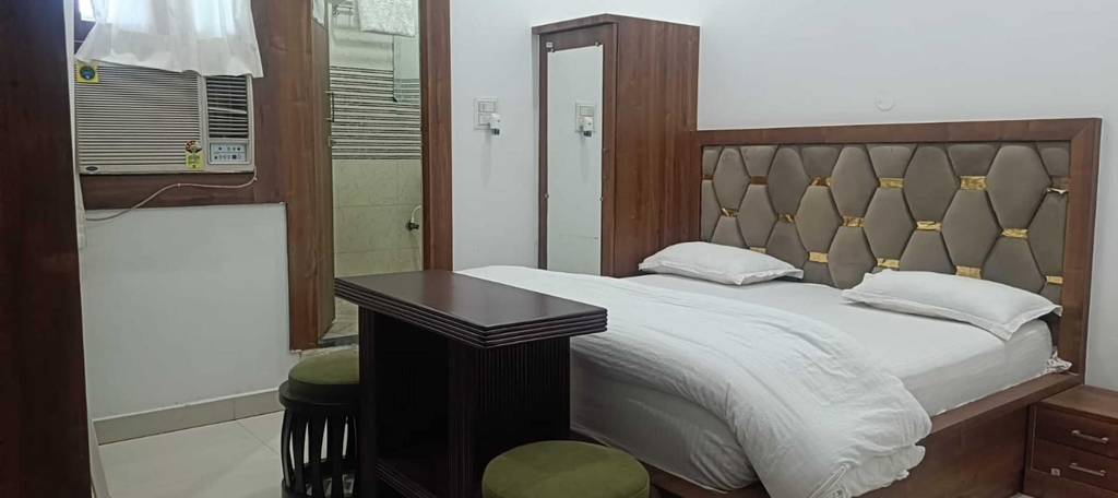 Room 2, Sagar Ratna, Mathura