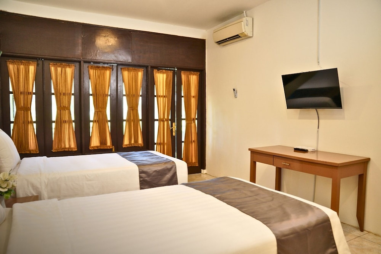 Bedroom 2, Grand Cempaka Resort Hotel Powered by Archipelago, Bogor
