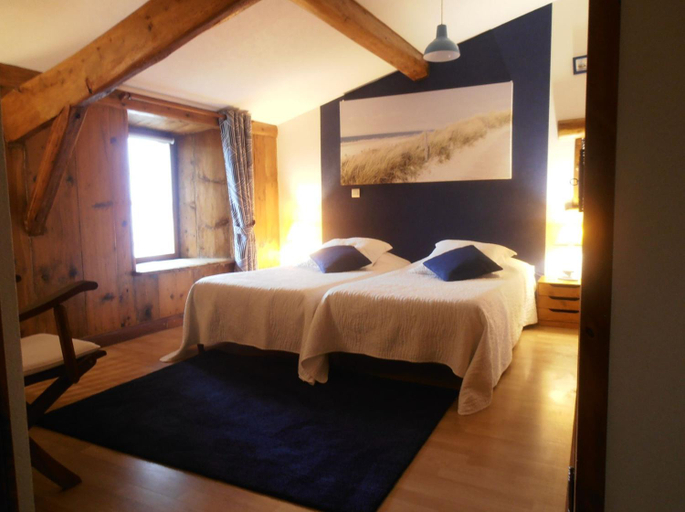 Bedroom 2, La Gourmantine, Haute-Loire