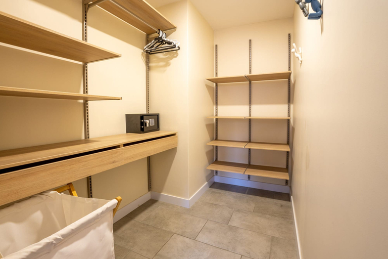 Room 3, Go Living Suites - 807, Medellín