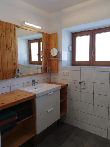 Bathroom 3, Erlhofer Apartments, Hermagor