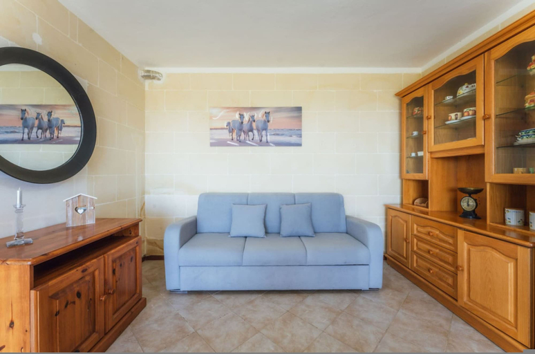 Room 4, Romantic Gozo Escape Private Pool Terrace BBQ