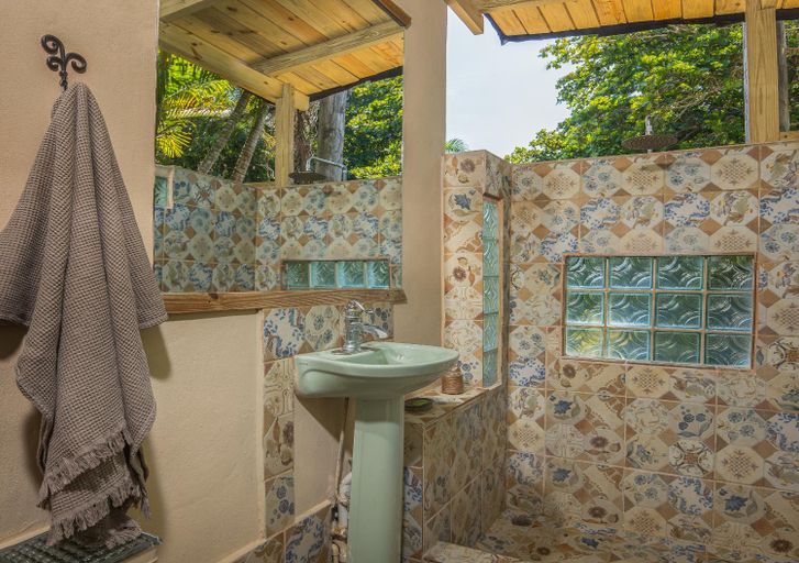 Bathroom, Cabarete Boutique Kite Hotel King Loft, Sosua