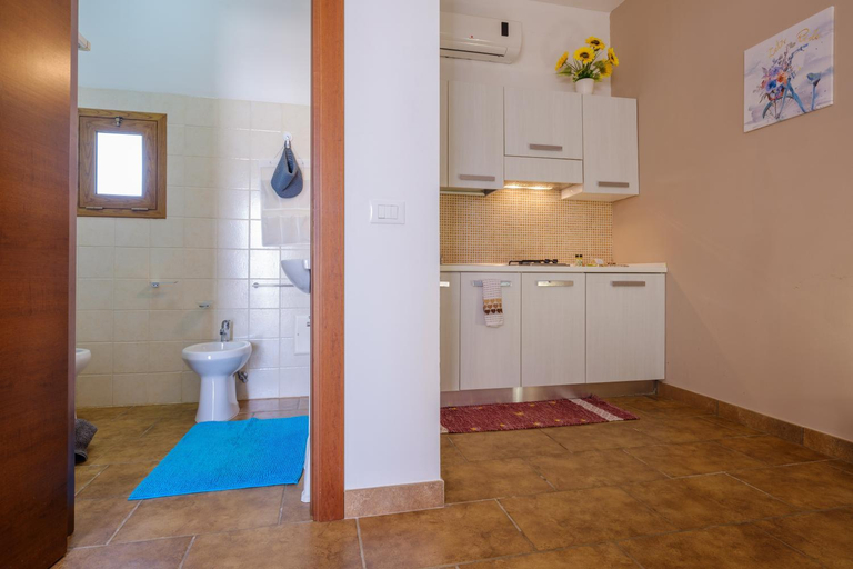 Others 4, Mamba House 3, Lecce