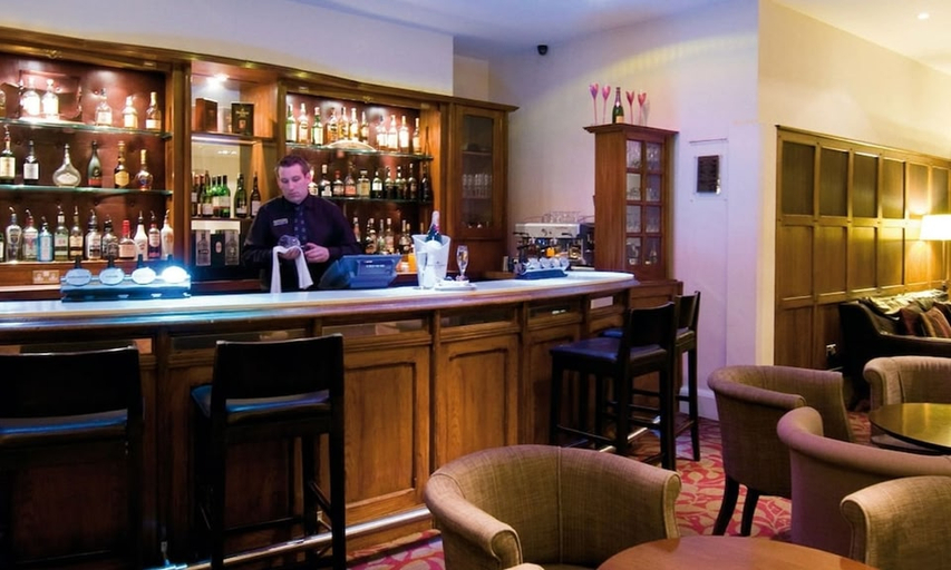 Food & Drinks 5, Macdonald Botley Park Hotel & Spa, Hampshire
