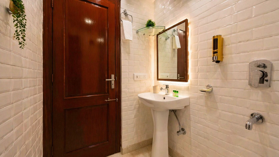 Bathroom 3, Jungle Nest Retreat Resort, Nainital
