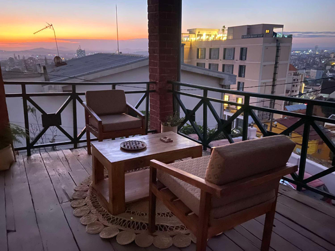 Others 3, M'Serenity Guest House, Analamanga
