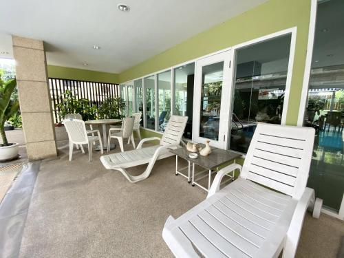 Others 5, 14 Place Sukhumvit Suites, Khlong Toey