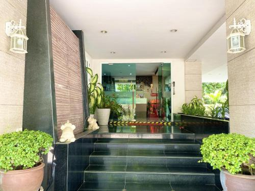 Others 4, 14 Place Sukhumvit Suites, Khlong Toey