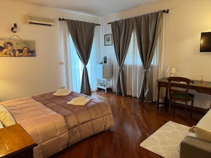Bedroom 2, Chiarelli House, Udine