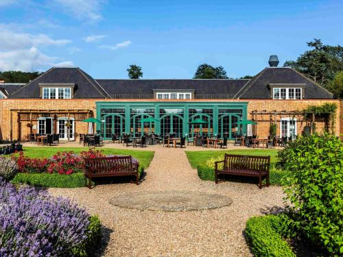 Bar/lounge 5, Mercure Warwickshire Walton Hall Hotel & Spa, Warwickshire