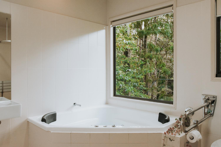 Bathroom 2, Tranquil Getaways On Obi Maleny, Caloundra - Hinterland