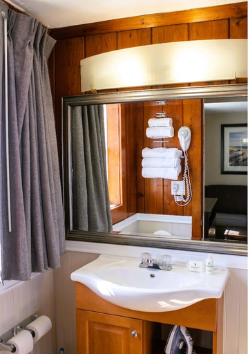Bathroom 4, Rodeway Inn & Suites, Dare