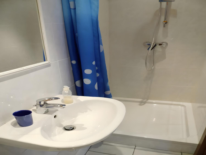 Bathroom, Apartment Neuenrade, Märkischer Kreis
