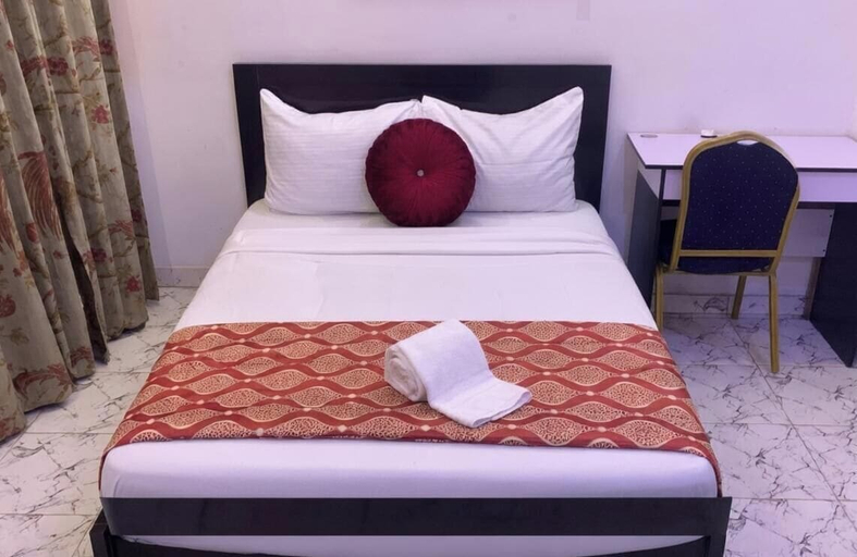 Room 2, De-prominent hotel and suites, Obafemi-Owode