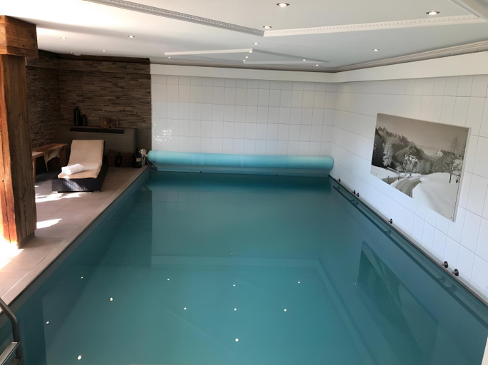 Sport & Beauty 5, Gastehaus Tanneck mit Hallenbad, Traunstein
