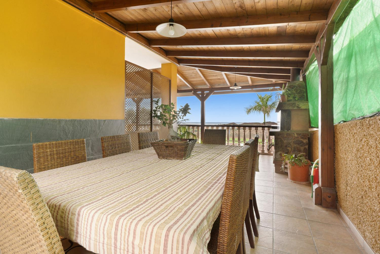 Food & Drinks 5, Villa Christisay, Las Palmas