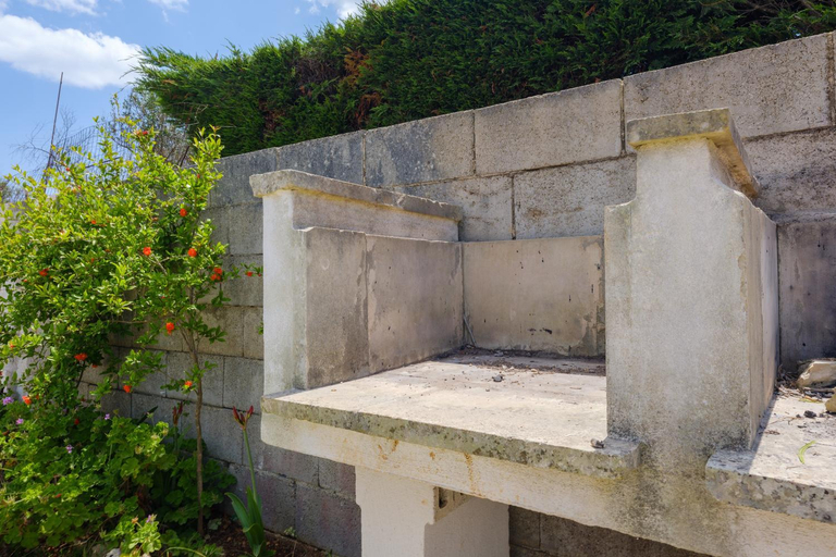 Others 5, Mamba House 3, Lecce