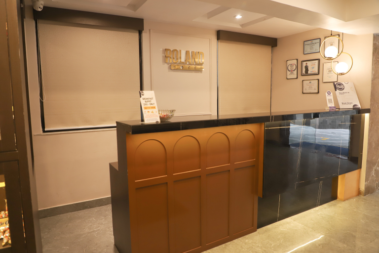 Public Area 3, Roland Hotel, Kolkata