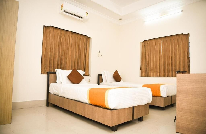 Room 4, CrossRoads - An Apartment Hotel, North 24 Parganas