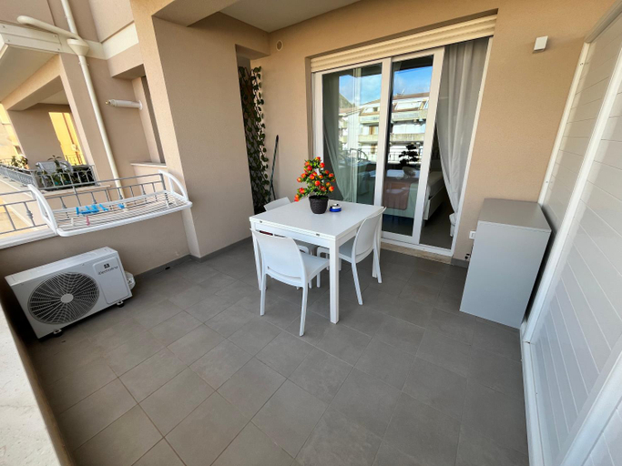 Others 3, La Maison de Marcelle, Vibo Valentia