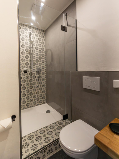 Bathroom 3, Eckhaus - Wohnen auf Zeit, Aschaffenburg