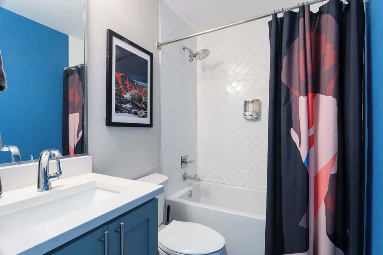 Interior 2, Stylish Home With Pool & Hot Tub Near Downtown, Travis
