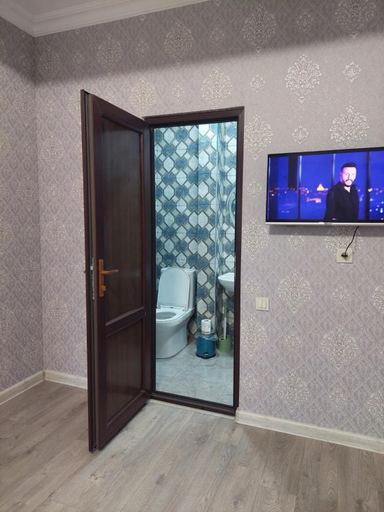 Bathroom, gegidze 24, Khobi