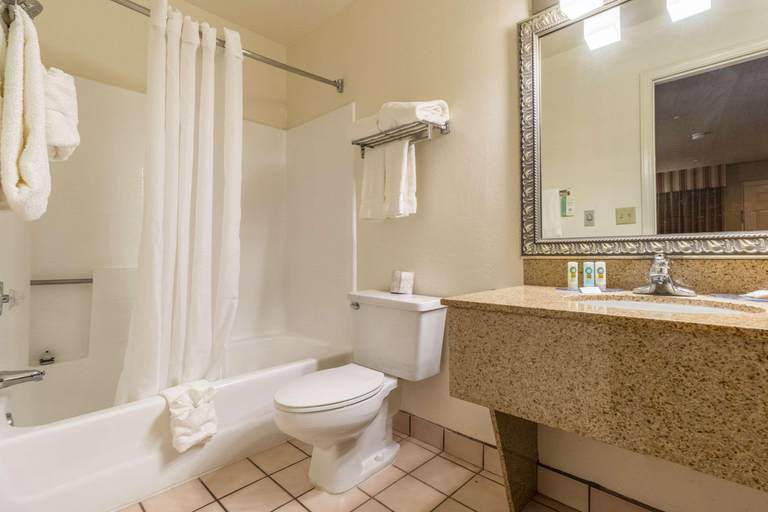 Bathroom 3, Quality Inn Casa Grande I-10, Pinal