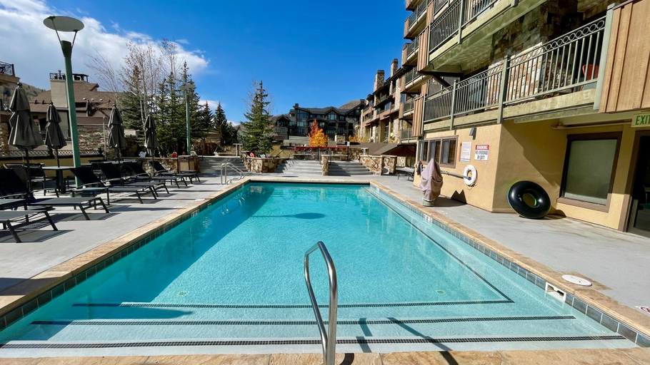 Sport & Beauty, Alpine Getaway - Spacious 2BR & 2BA Near Hiking & Biking, Eagle