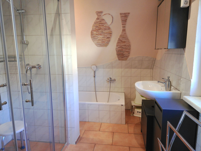 Bathroom 3, Fewo Baumann, Erzgebirgskreis