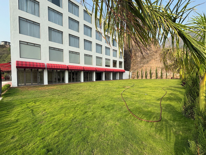 Exterior 4, Cullinan Hotel & Restaurant, Bilaspur