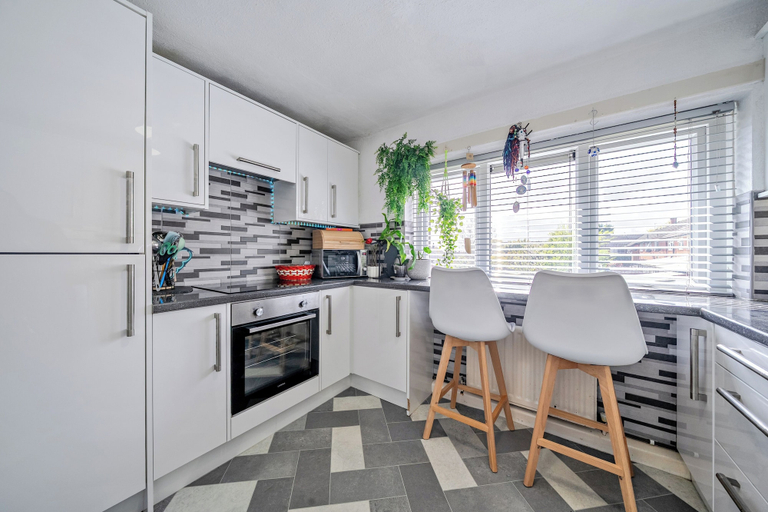 Private kitchen 5, Charming Middleton Apartment Sleeps 2, Rochdale
