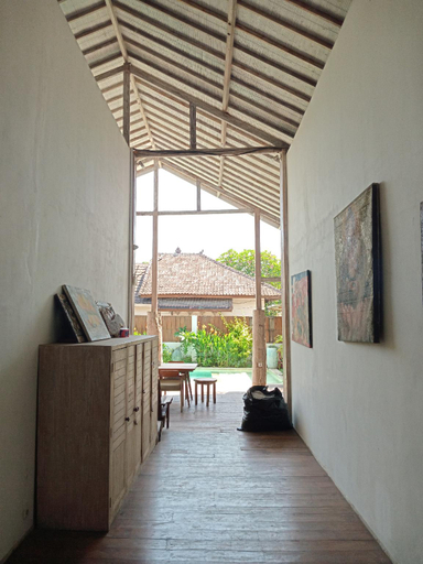 Others 5, DAVID VILLA, Lombok