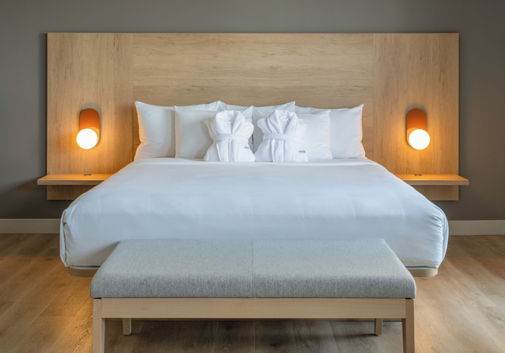 Bedroom 5, Norwood Hotel, Division No. 11
