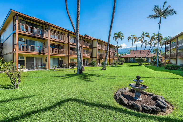 Exterior, Kona Isle E24, Hawaii