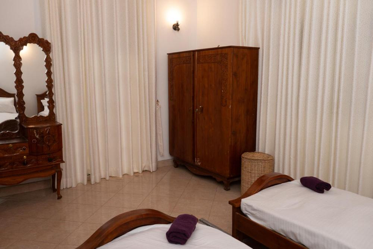 Bedroom 2, Villa Di Angelo Negombo, Katana
